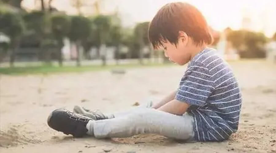 孩子被质疑偷钱,请求不通知家长:让娃怕你,从不是最佳惩罚方式播报文章 孩子被质疑偷钱,请求不通知家长:让娃怕你,从不是最佳惩罚方式播报文章